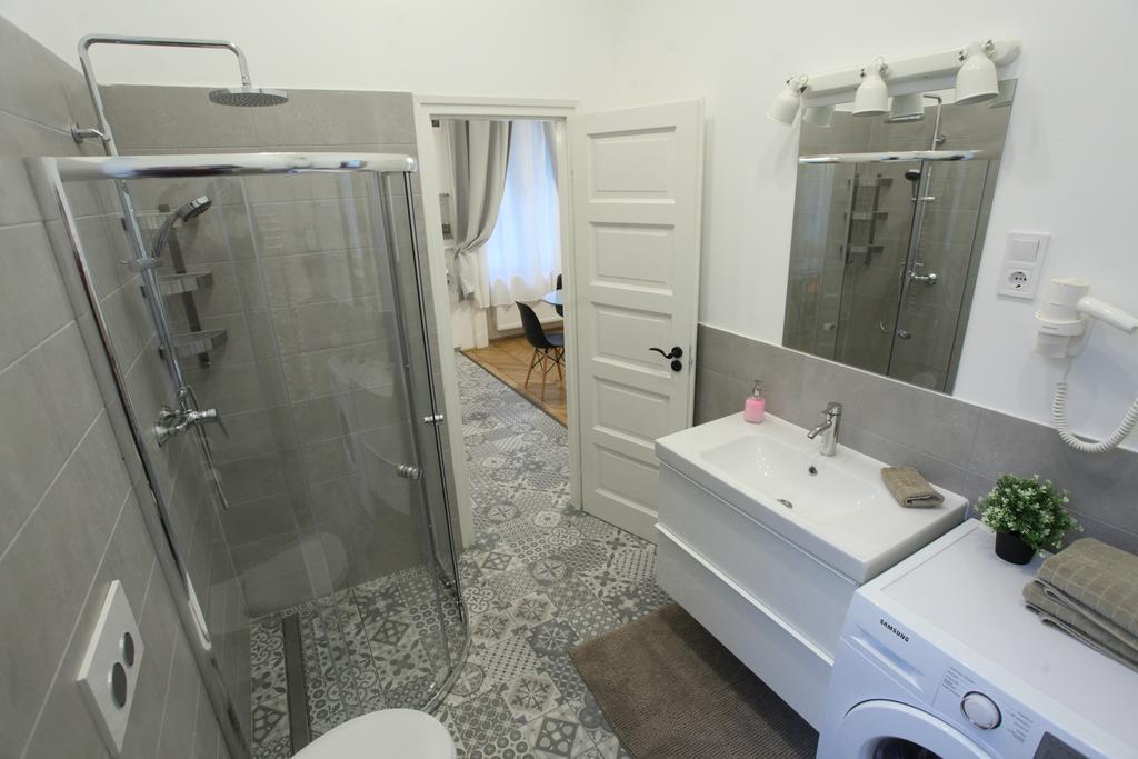 Tailor Apartment In The Center Будапеща Екстериор снимка